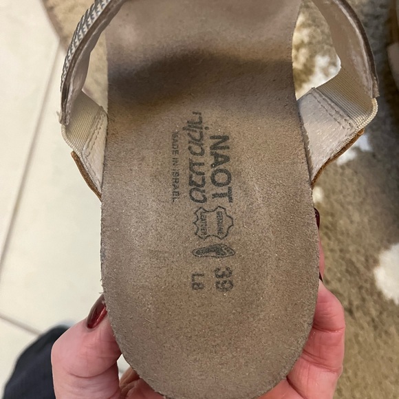 Women’s Naot sandals size 39 - Picture 3 of 5